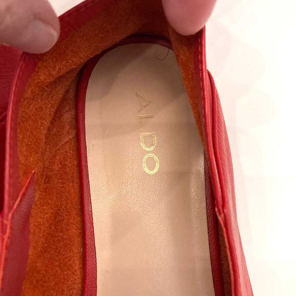 Aldo Red Leather Loafers Gold Chain Detail Unlined Soft Womens 7.5 Apron Toe - Picture 2 of 7